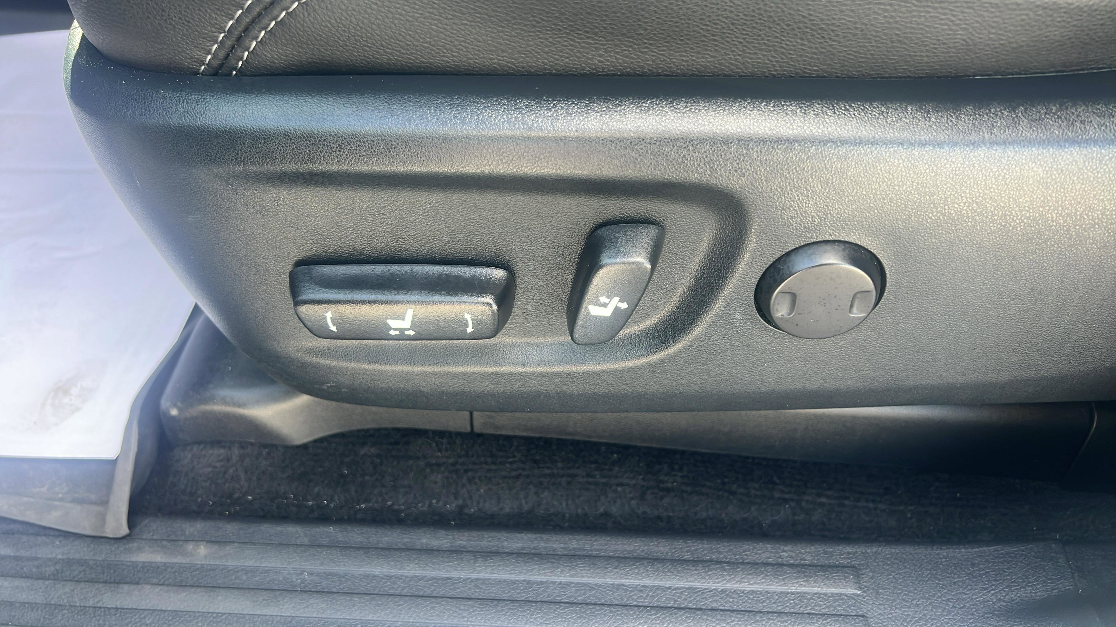 Used 2023 Toyota 4Runner SR5 Premium image 16