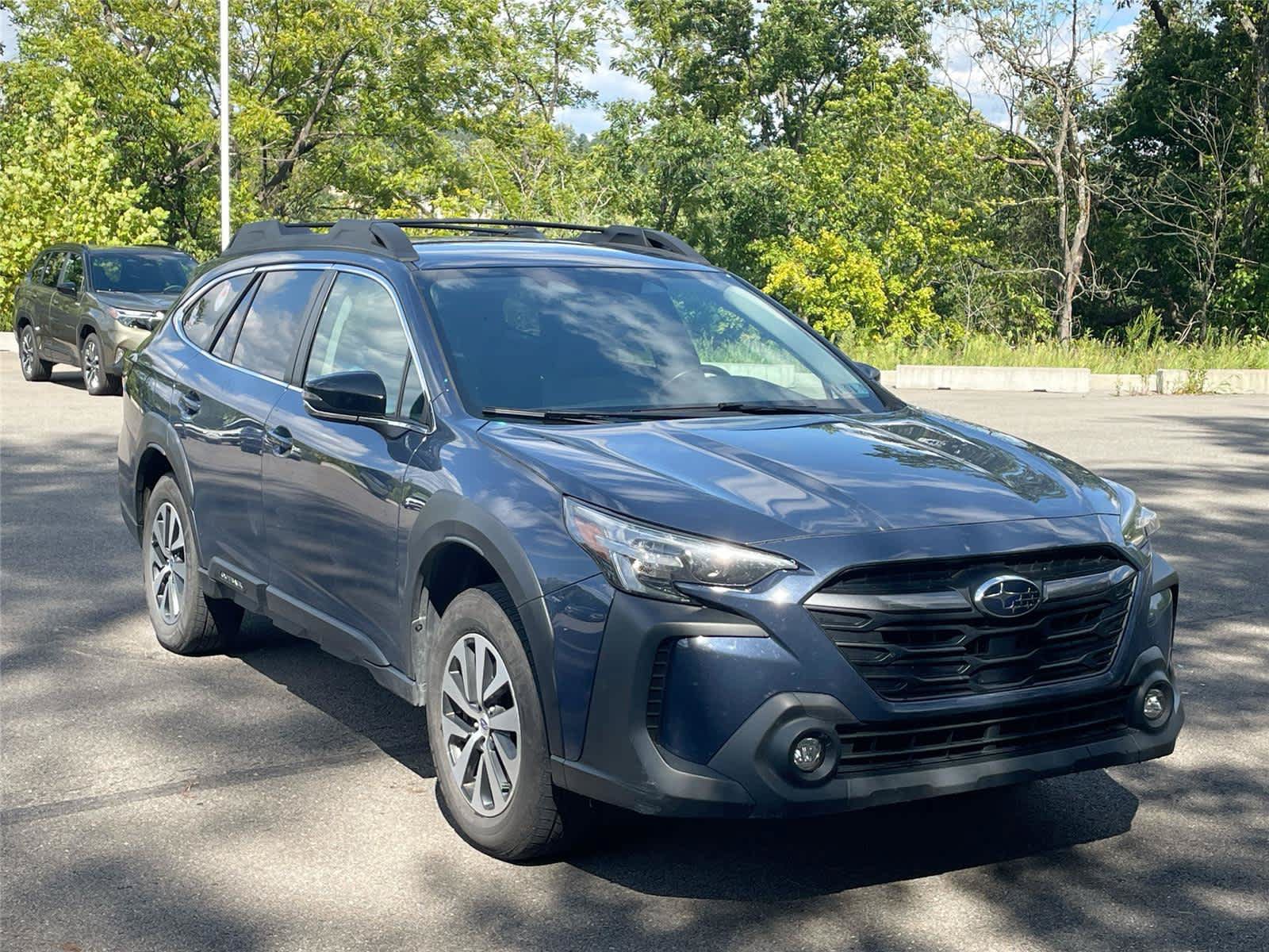 Certified 2024 Subaru Outback Premium w/ Popular Package #1A AWD/4WD image 2