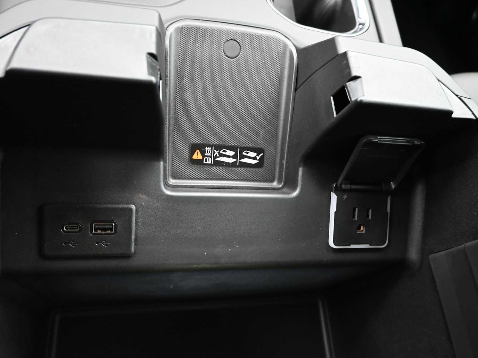 New 2026 GMC Sierra 1500 Denali w/ Denali Reserve Package image 16