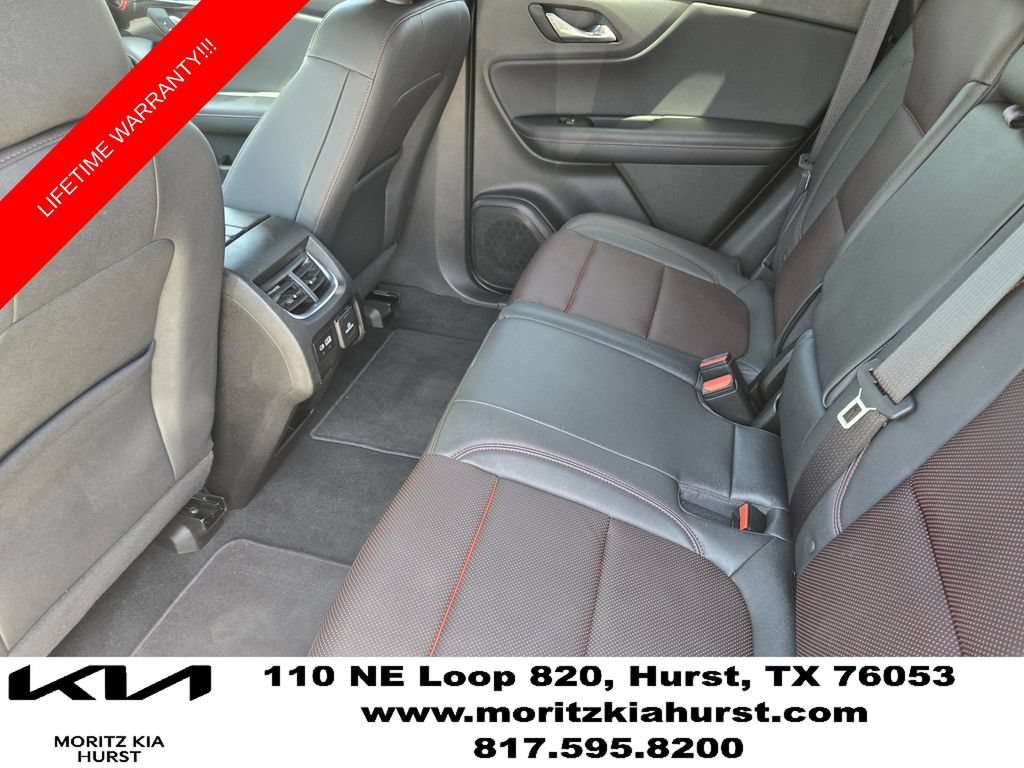 Used 2025 Chevrolet Blazer RS FWD image 29