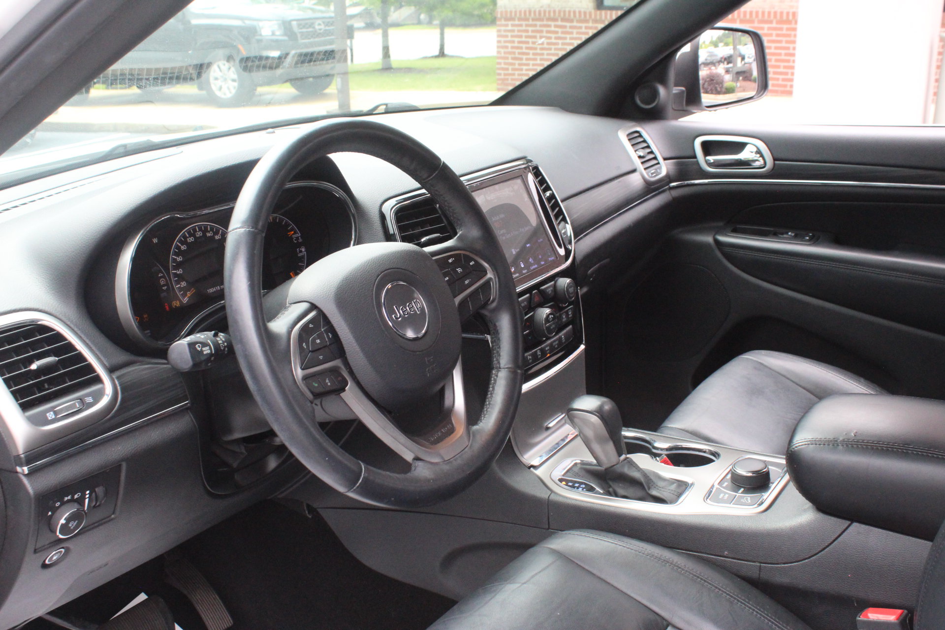 Used 2019 Jeep Grand Cherokee Limited AWD/4WD image 12