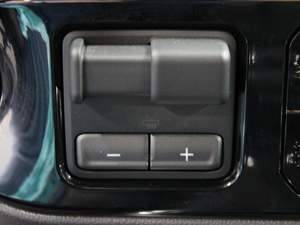 Used 2025 Chevrolet Silverado 1500 RST image 54