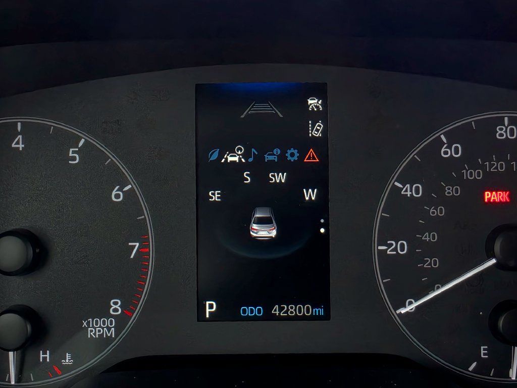Used 2025 Toyota Corolla LE FWD image 23