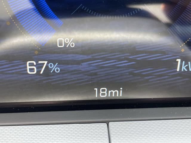New 2027 Chevrolet Bolt LT w/ Comfort Package FWD image 12