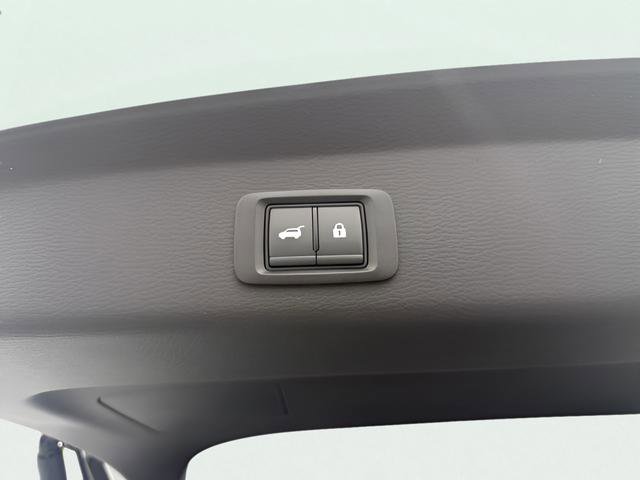 New 2026 Mitsubishi Outlander SE FWD image 9