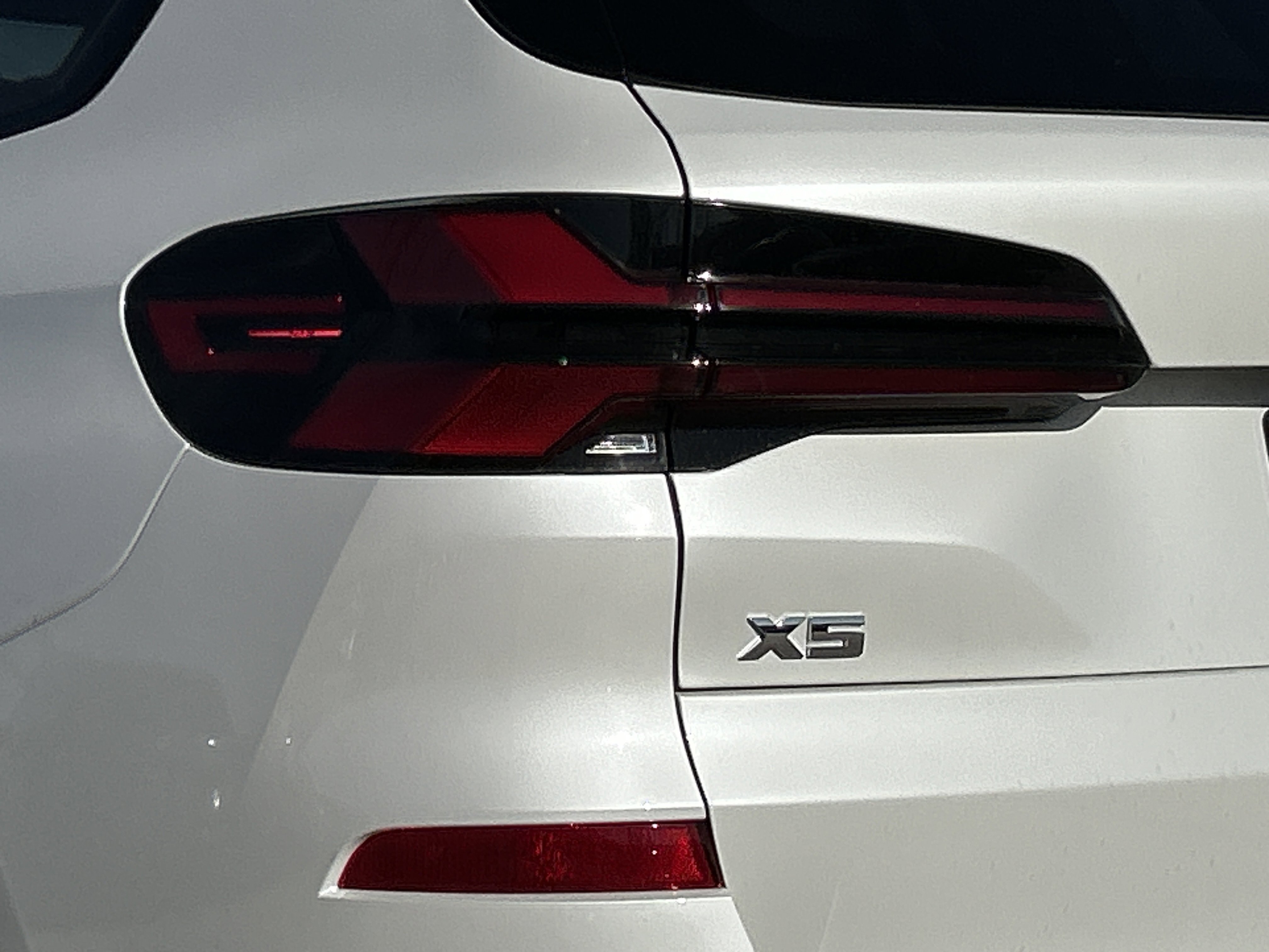New 2026 BMW X5 M60i w/ Executive Package AWD/4WD image 9