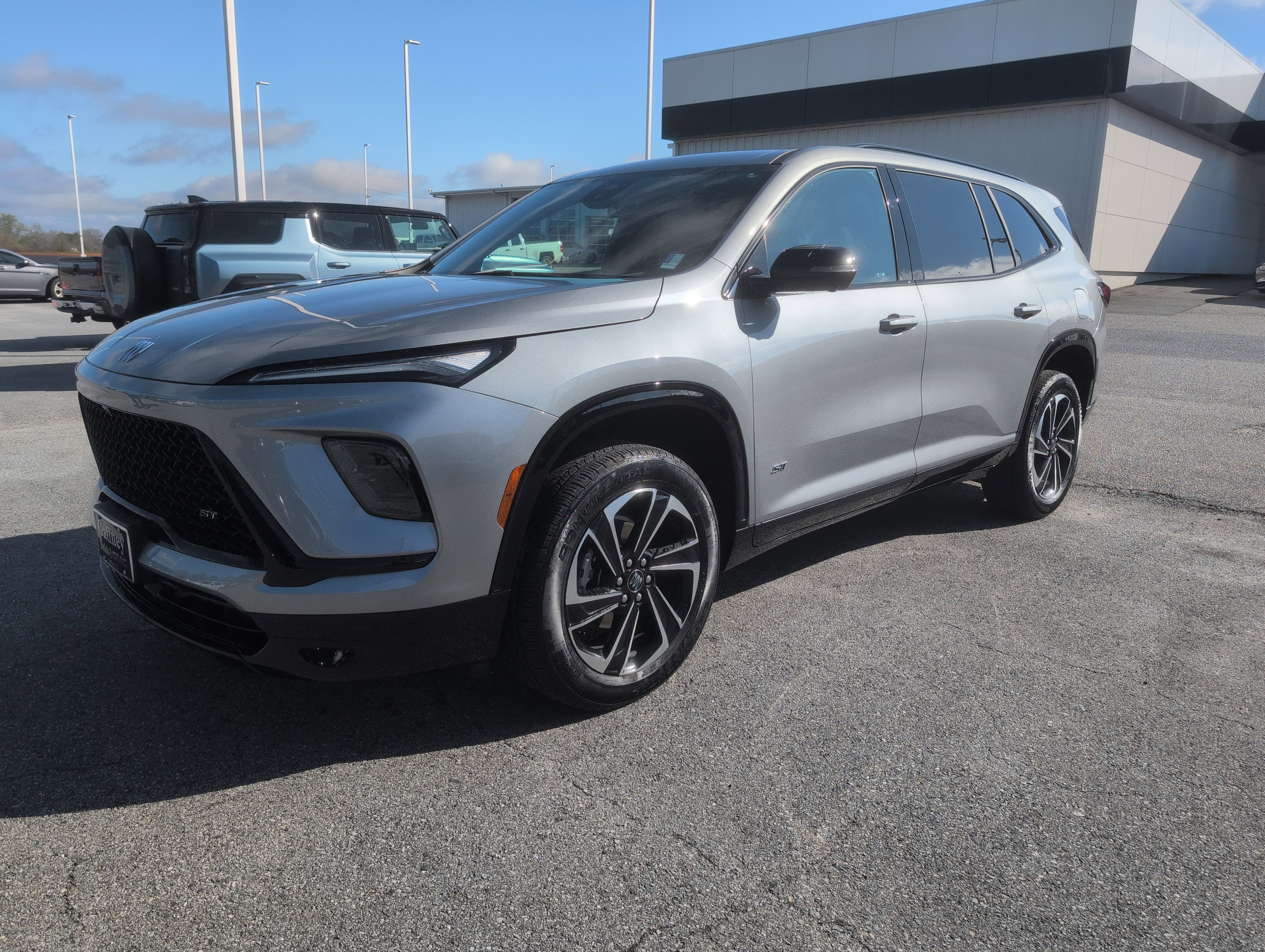 Used 2025 Buick Enclave Sport Touring w/ LPO, Floor Liner Package video 1