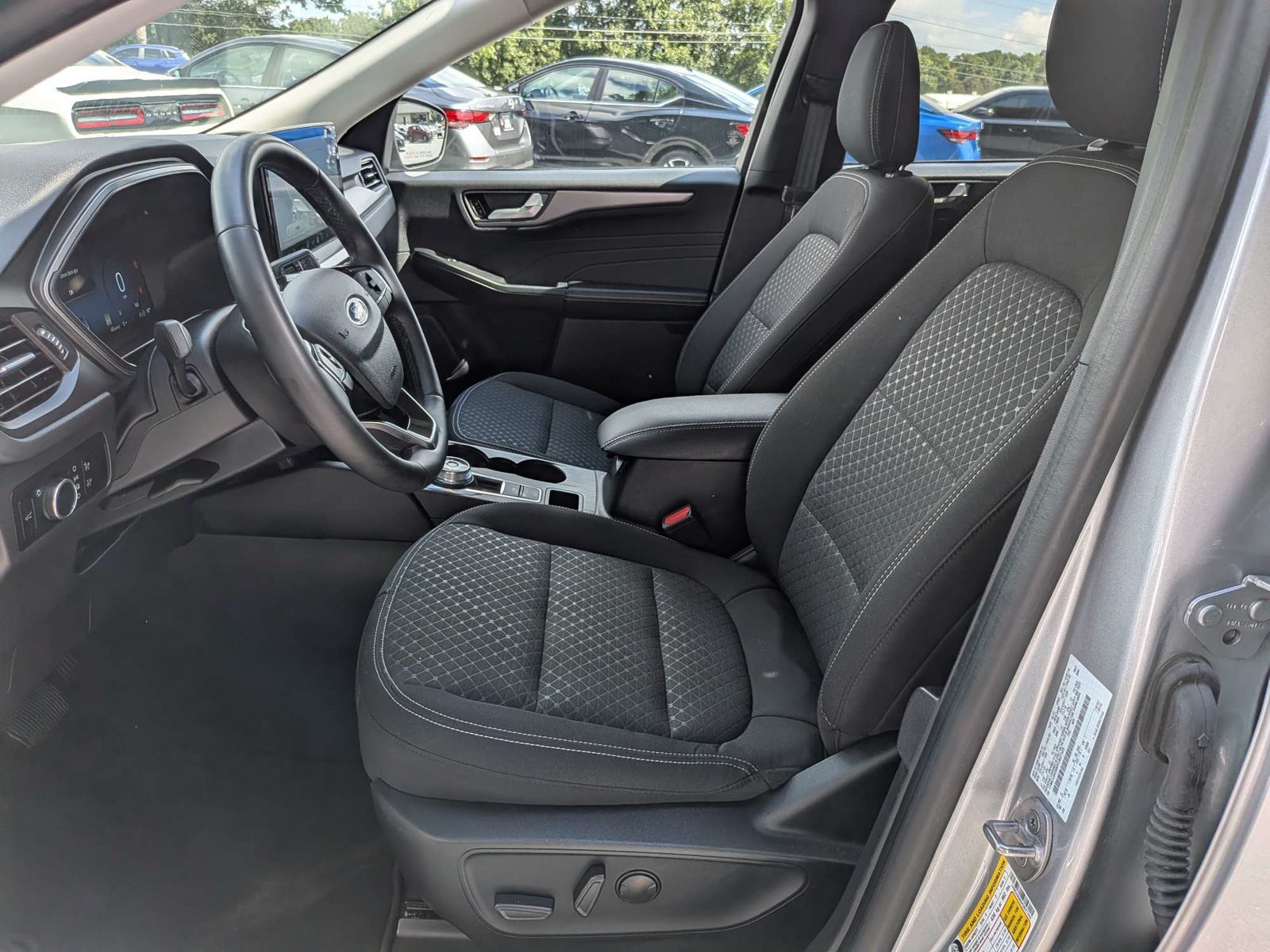 Used 2023 Ford Escape Active w/ Tech Pack #2 AWD/4WD image 19