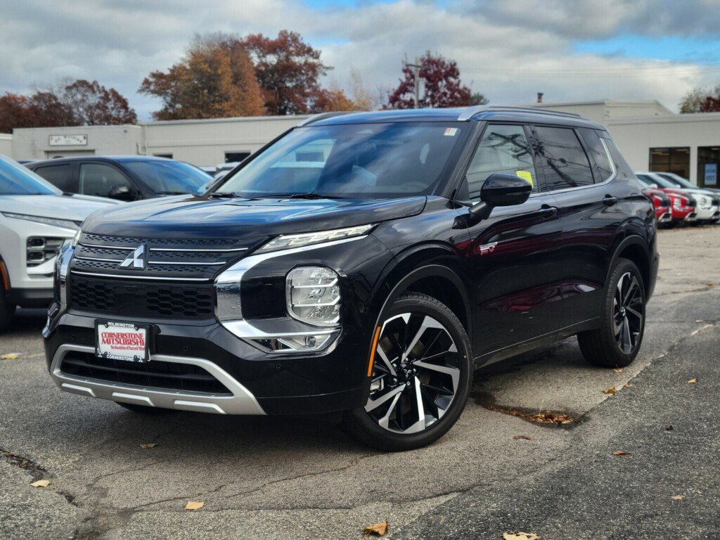 New 2025 Mitsubishi Outlander SEL