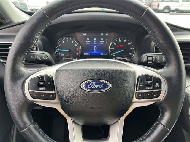 Used 2022 Ford Explorer XLT w/ Equipment Group 202A image 16