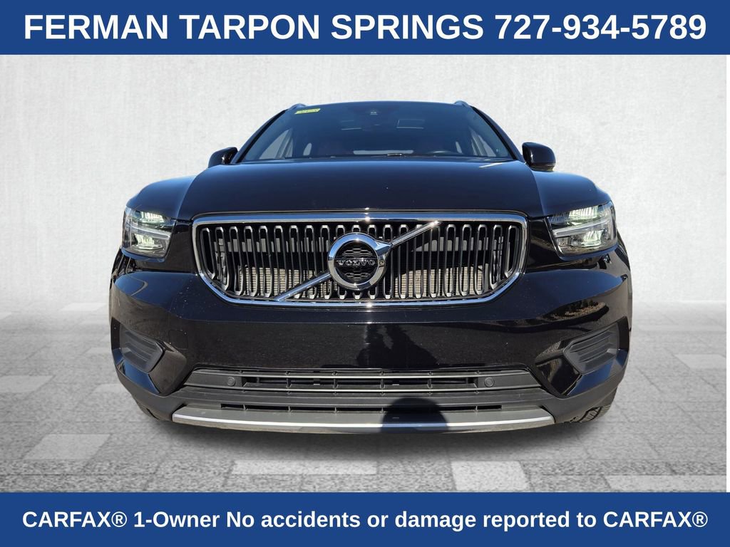 Used 2020 Volvo XC40 T5 Momentum w/ Premium Package image 2