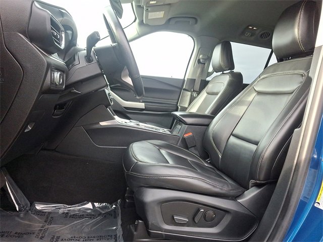 Used 2021 Ford Explorer XLT w/ Equipment Group 202A image 13