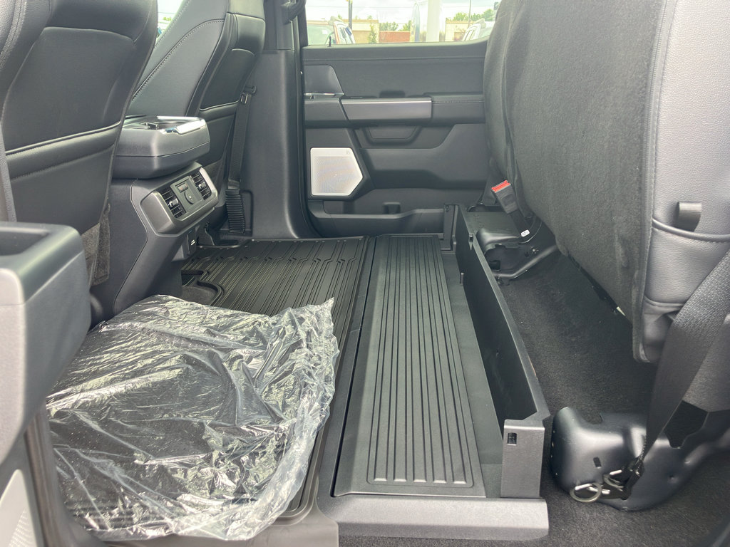 Used 2025 Ford F150 Lariat w/ Equipment Group 502A High AWD/4WD image 35