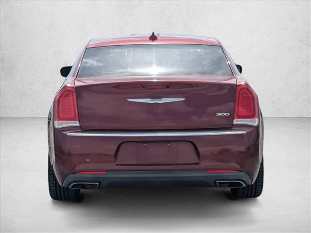 Used 2017 Chrysler 300 Limited w/ Driver Convenience Group RWD image 5