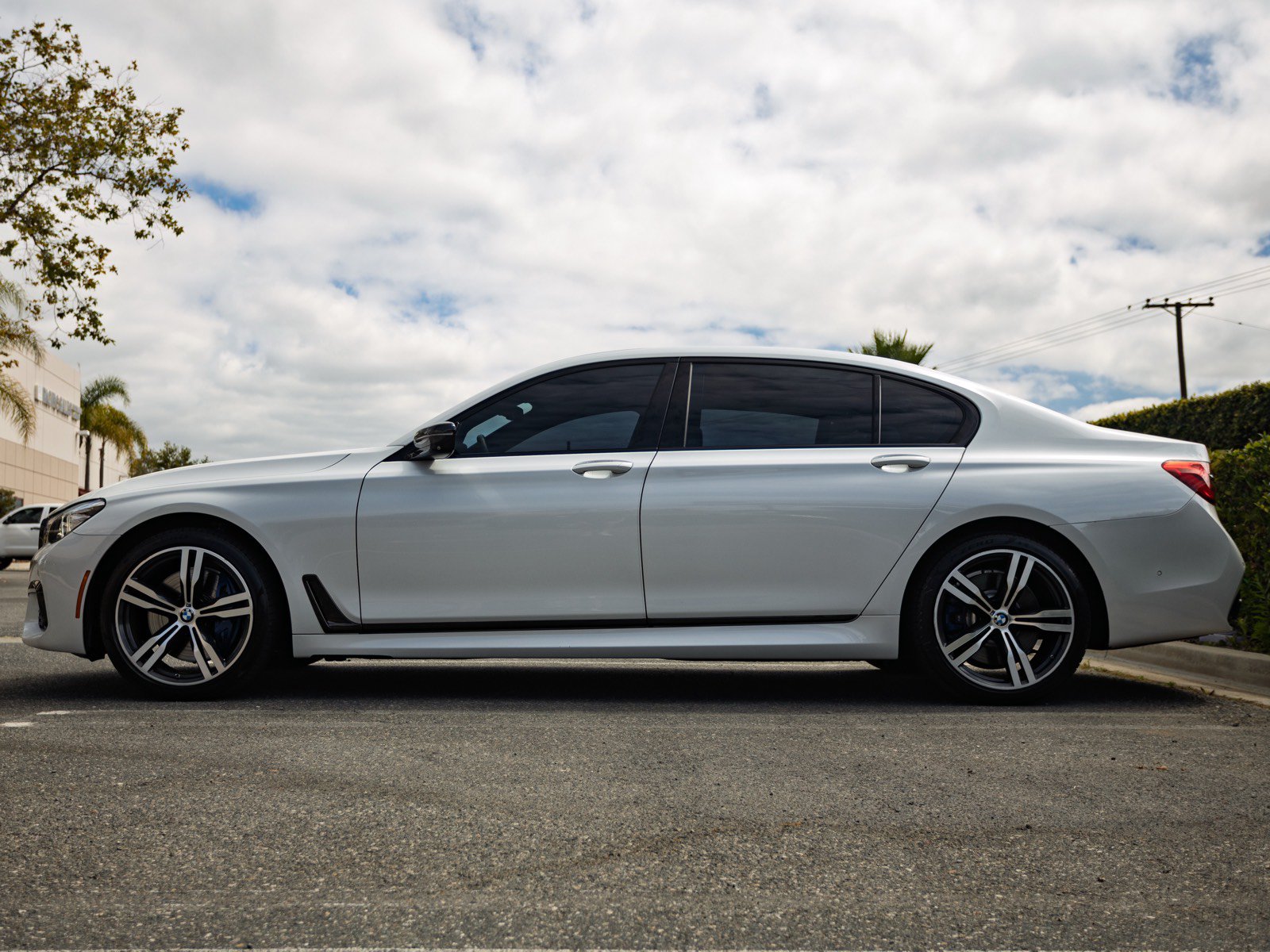 Used 2018 BMW 740i RWD image 8