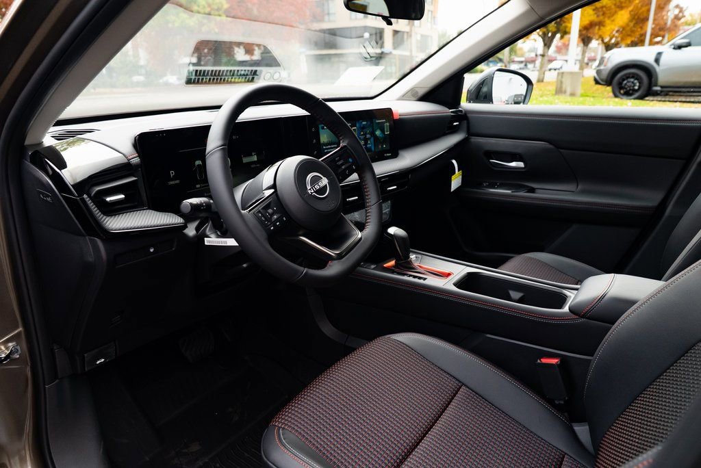 New 2026 Nissan Kicks SR image 19
