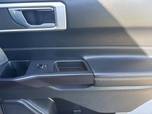 Used 2020 Ford Explorer XLT w/ Equipment Group 202A image 40