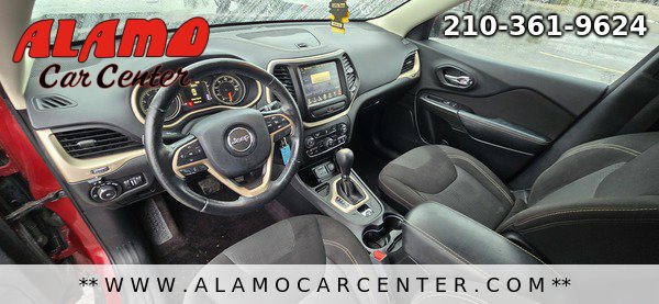 Used 2017 Jeep Cherokee Latitude FWD image 32