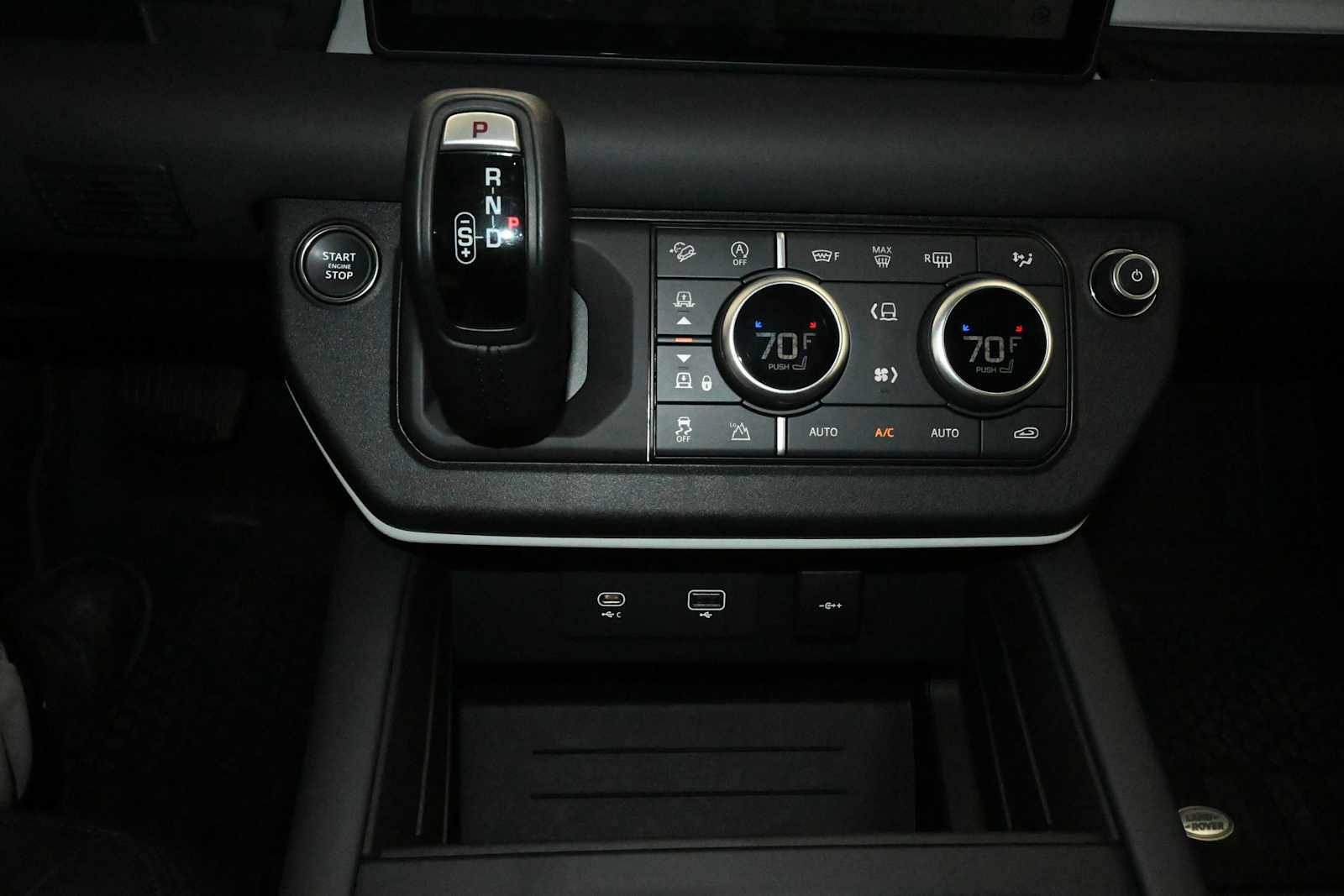 Used 2023 Land Rover Defender 110 SE AWD/4WD image 25