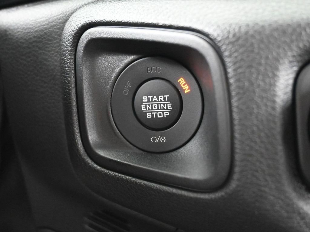 Used 2025 Jeep Wrangler Sport image 26