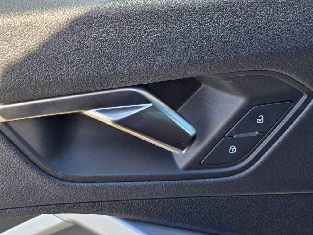 Used 2023 Audi Q3 2.0T Premium Plus image 20