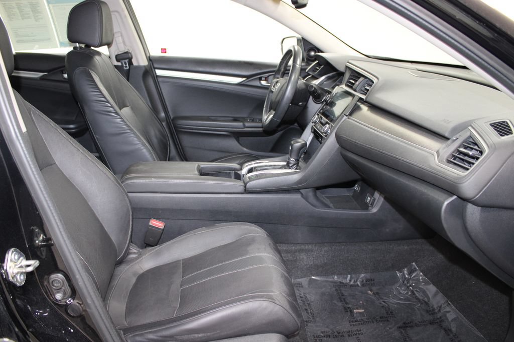 Used 2016 Honda Civic Touring image 24