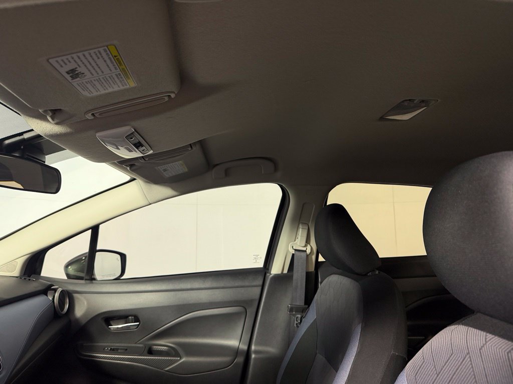 Used 2025 Nissan Versa SV FWD image 21