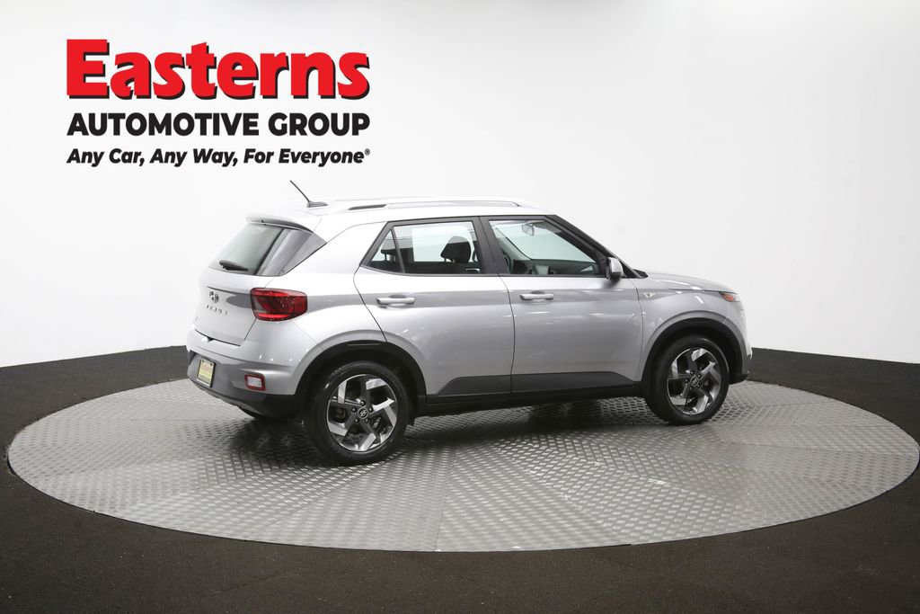 Used 2023 Hyundai Venue SEL FWD image 44
