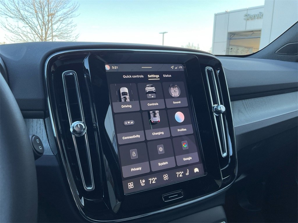 New 2026 Volvo EX40 Plus w/ Climate Package image 24