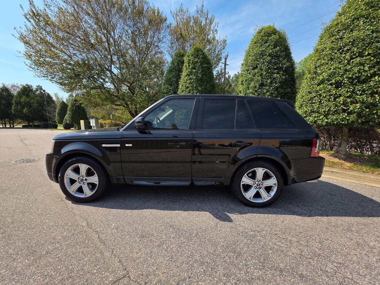 Used 2013 Land Rover Range Rover Sport HSE AWD/4WD image 2