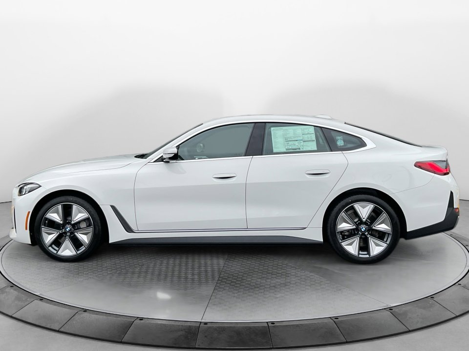 New 2026 BMW i4 xDrive40i w/ Premium Package image 4