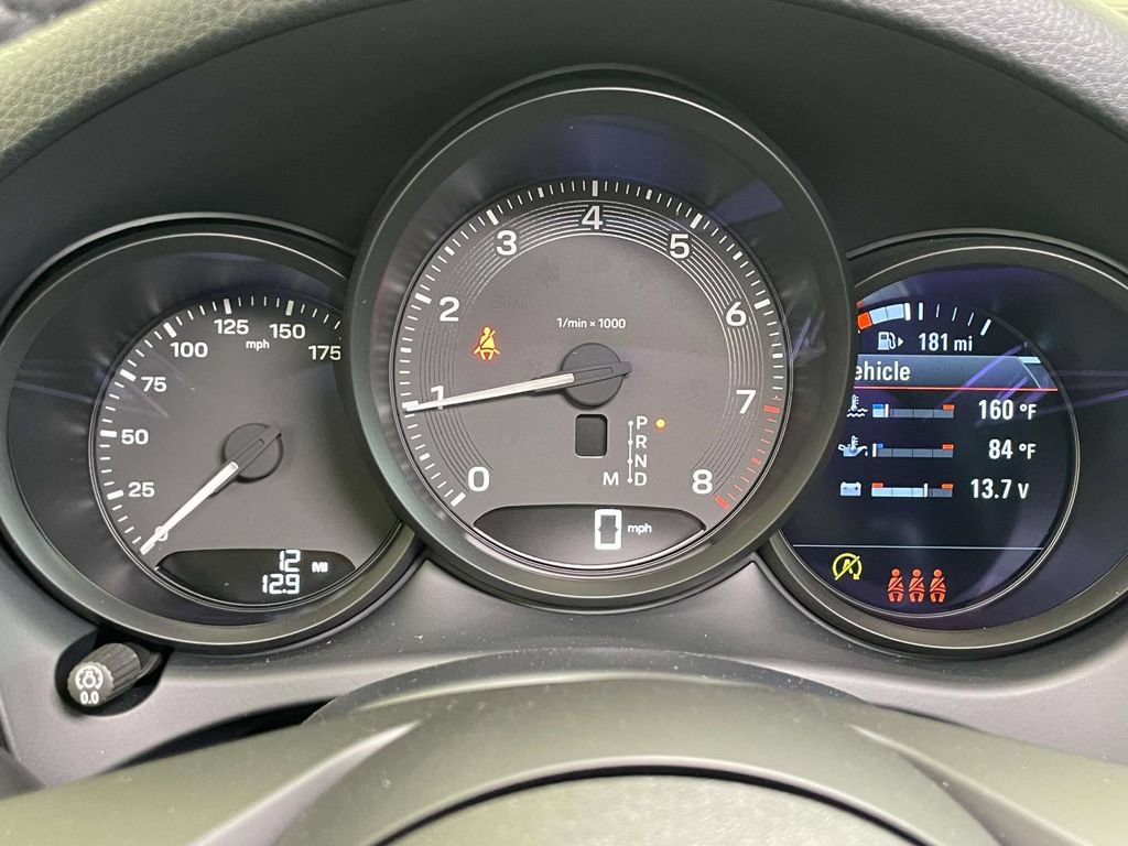 New 2026 Porsche Macan AWD/4WD image 45