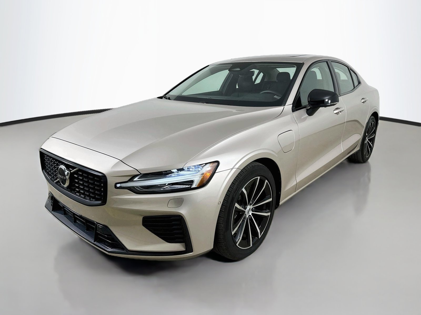 Used 2025 Volvo S60 T8 Plus