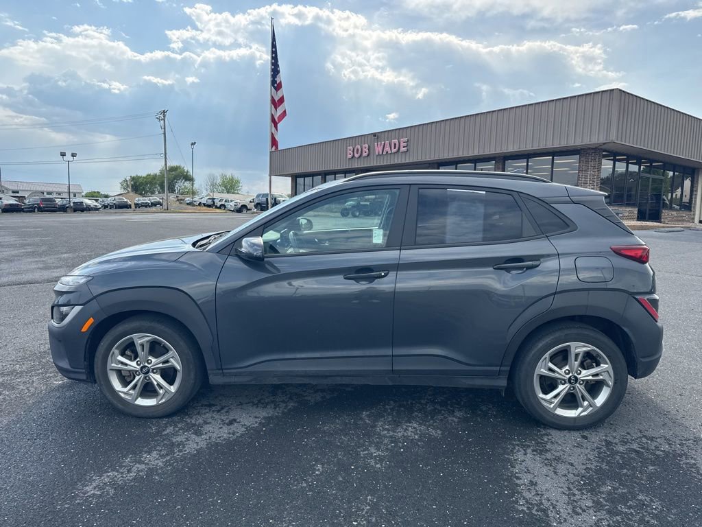 Used 2022 Hyundai Kona SEL w/ Convenience Package AWD/4WD image 2