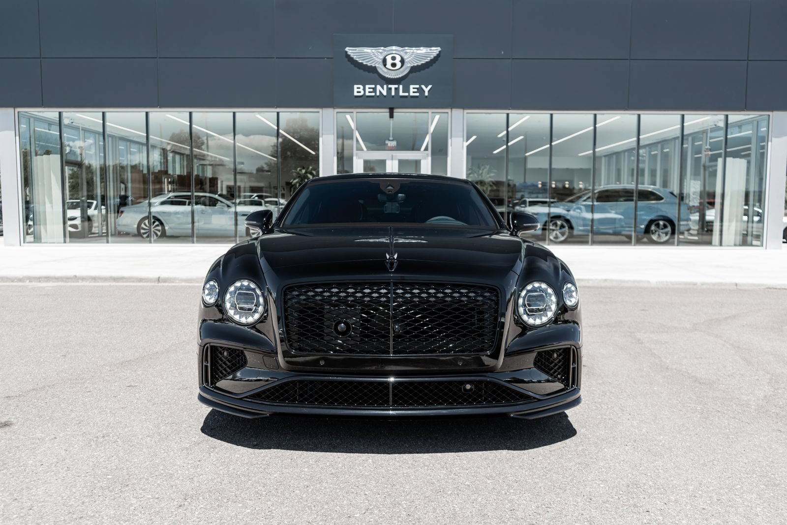 Certified 2025 Bentley Flying Spur Plug-In Hybrid AWD/4WD image 18