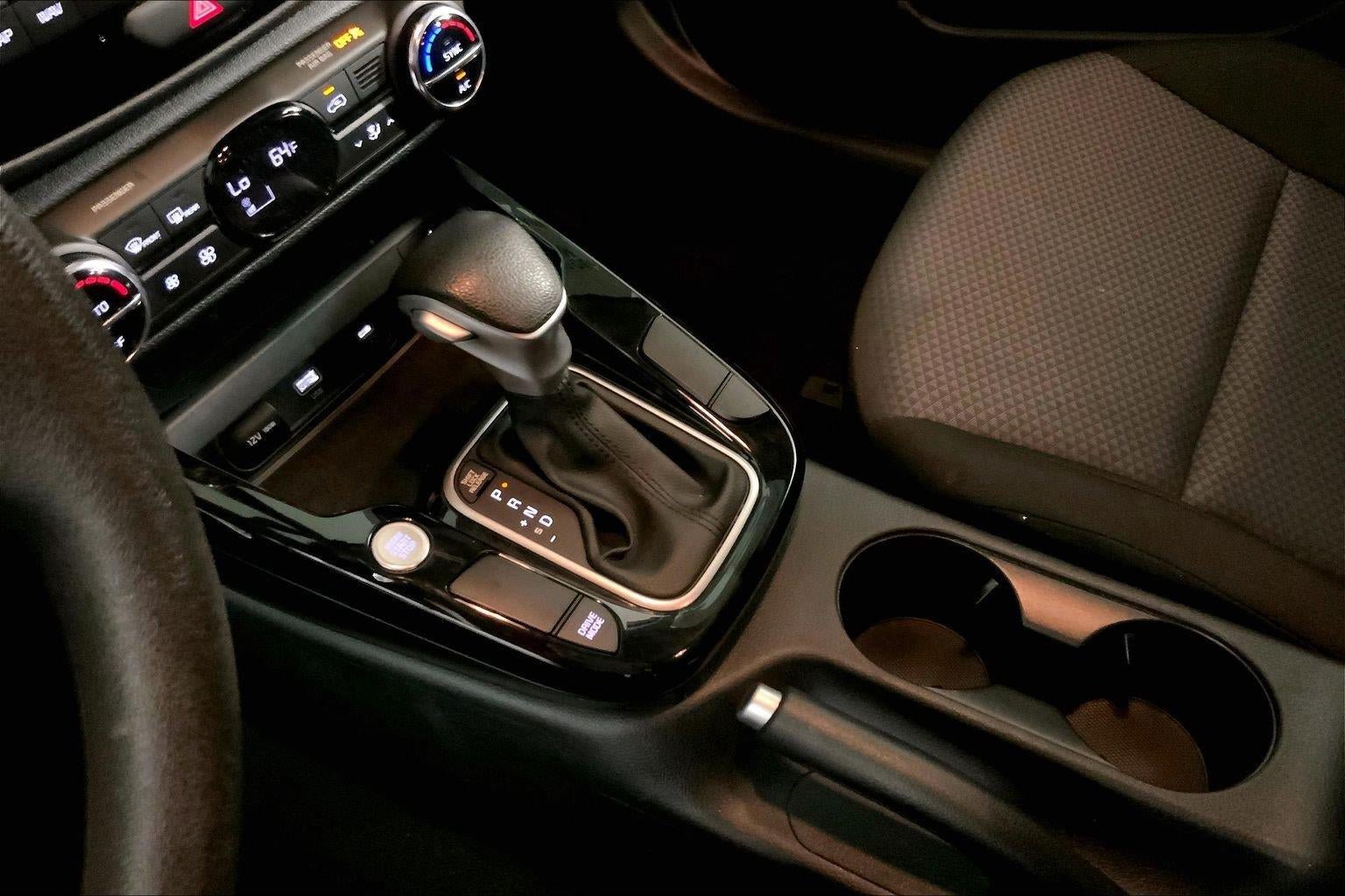 Certified 2024 Kia Soul S FWD image 17