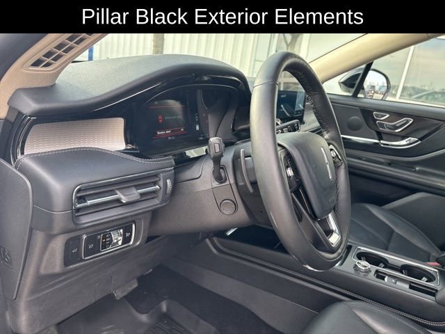 Used 2025 Lincoln Corsair Reserve w/ Jet Appearance Package image 11