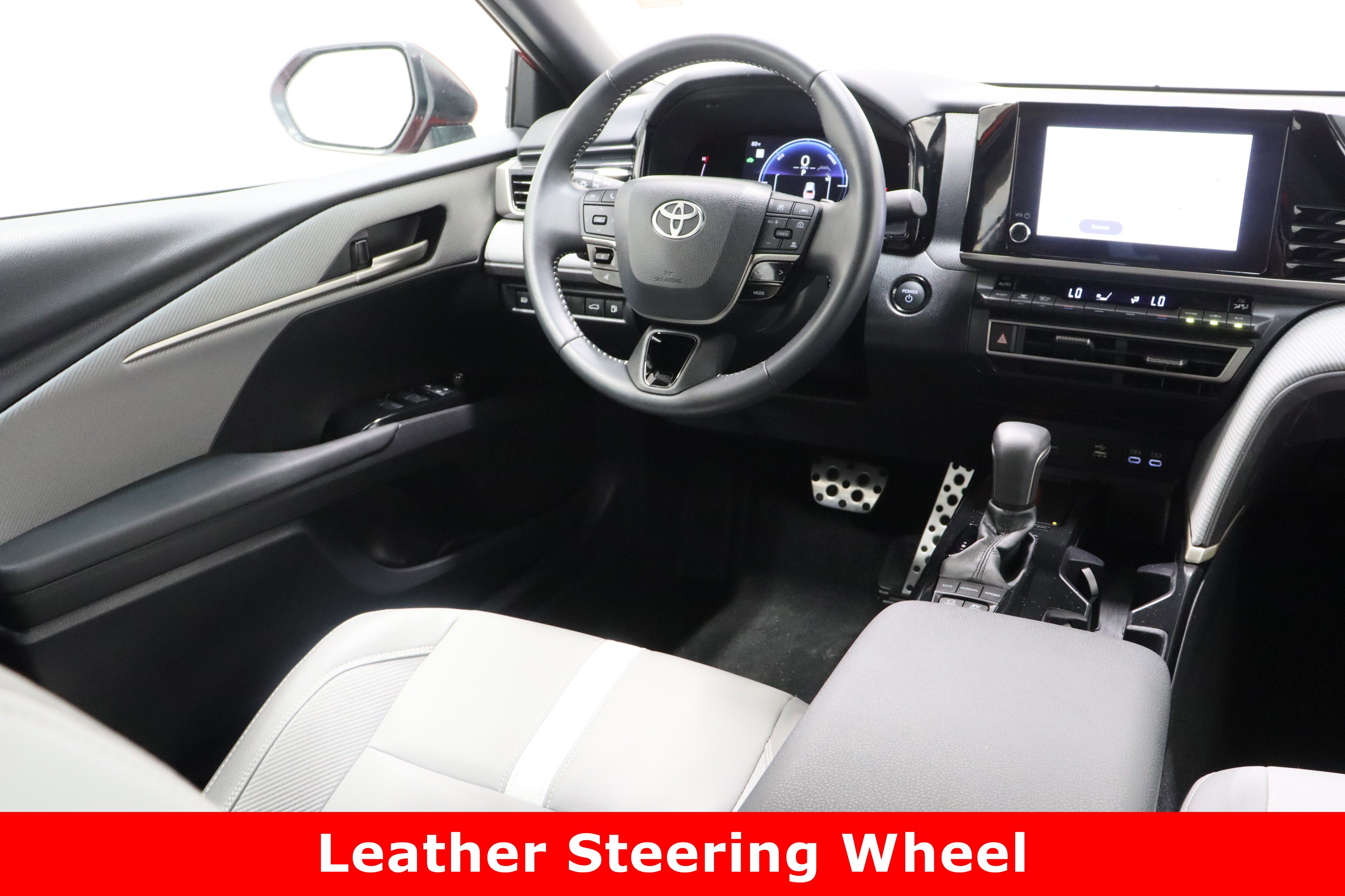 Certified 2025 Toyota Camry SE image 31