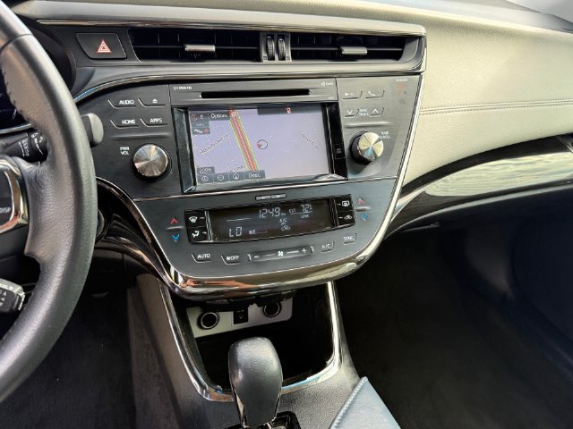 Used 2015 Toyota Avalon XLE Premium FWD image 16