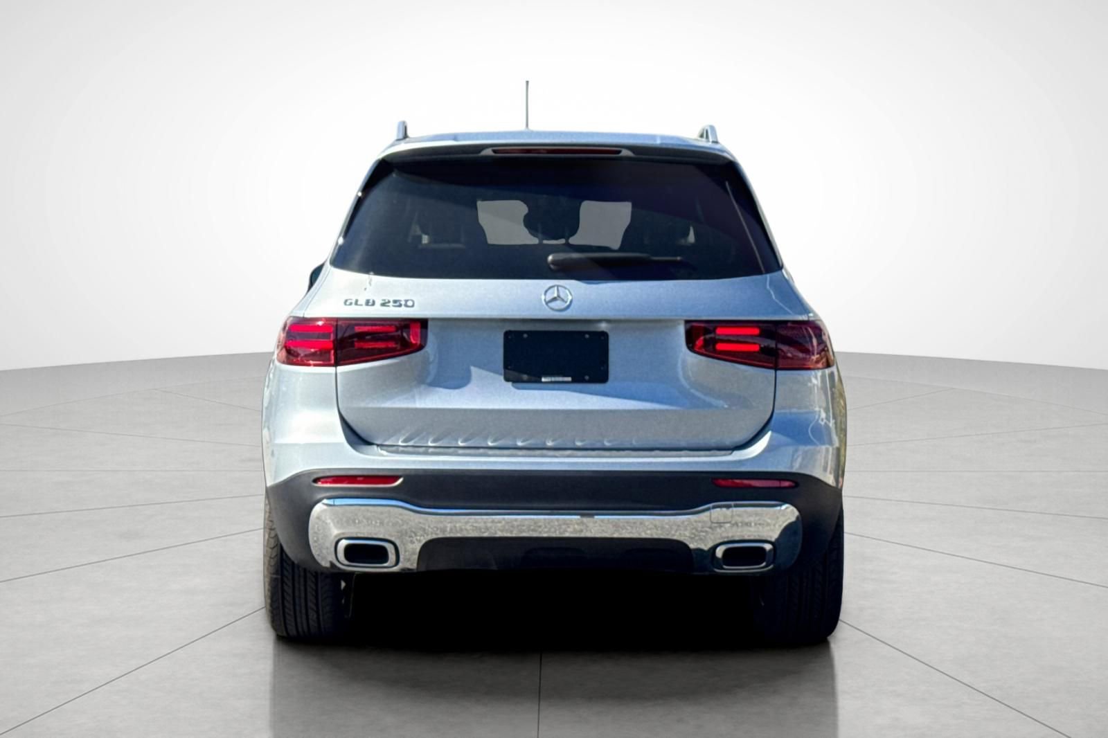 New 2026 Mercedes-Benz GLB 250 image 7