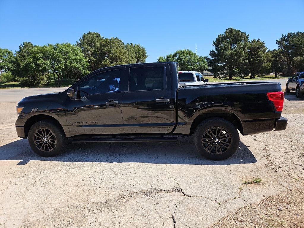 Used 2019 Nissan Titan SL w/ Midnight Edition AWD/4WD image 6