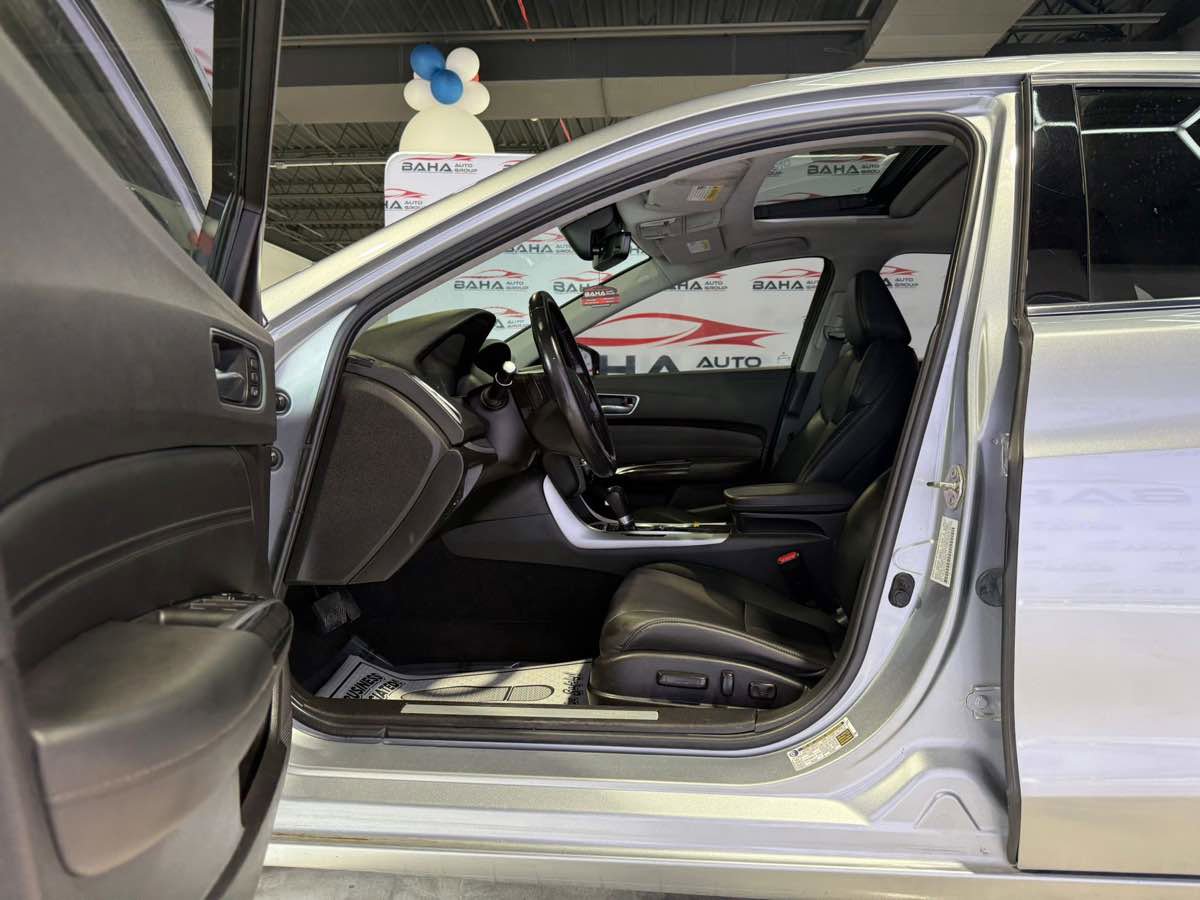 Used 2020 Acura TLX image 17