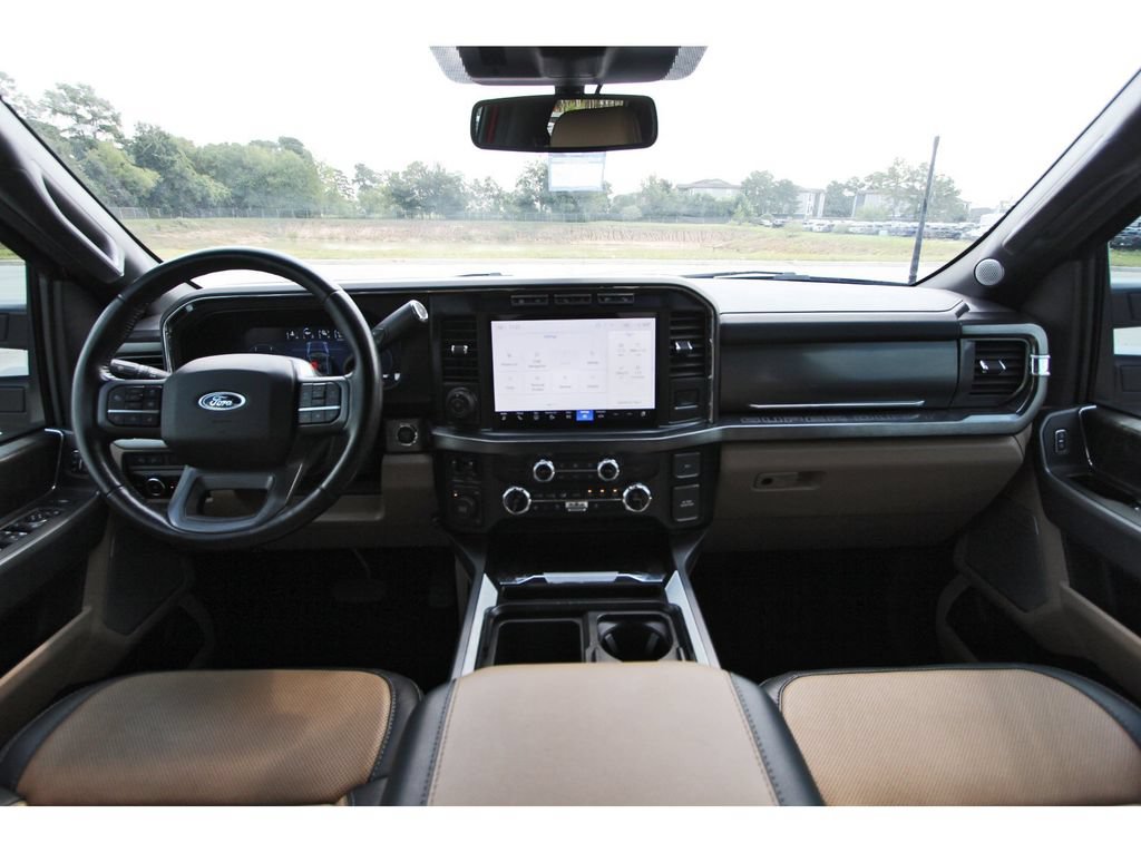 Used 2024 Ford F350 Lariat w/ Lariat Ultimate Package AWD/4WD image 12