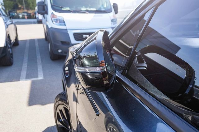 Certified 2023 Kia Sorento SX image 9