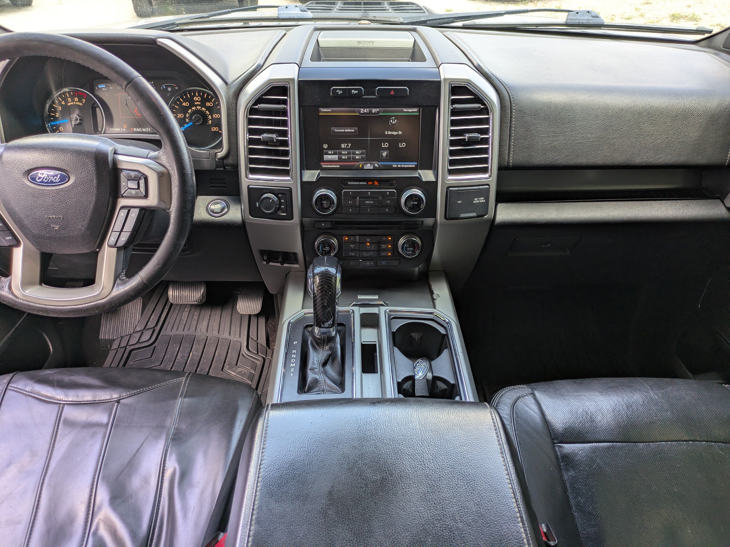 Used 2015 Ford F150 Lariat w/ Equipment Group 502A Luxury AWD/4WD image 14