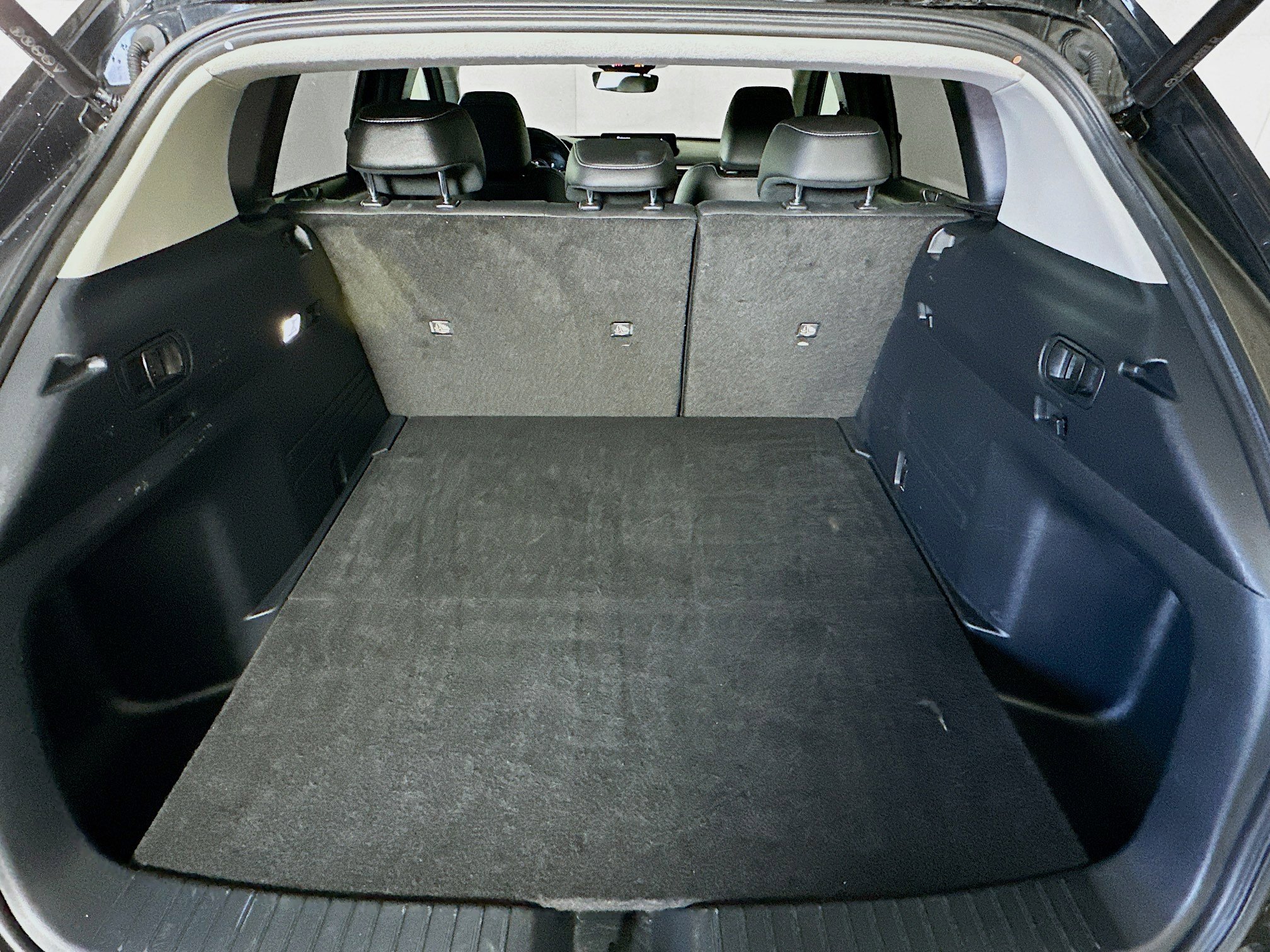 Used 2025 MAZDA CX-50 AWD 2.5 S w/ Preferred Package image 28