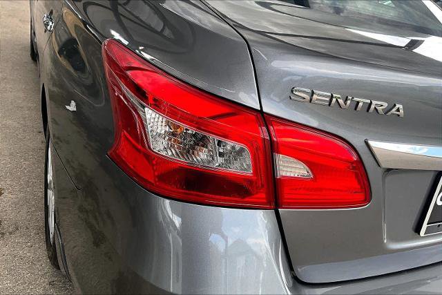 Certified 2019 Nissan Sentra SV image 28
