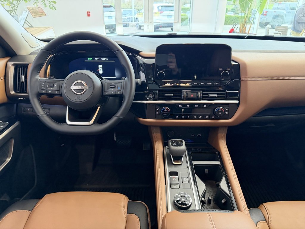 New 2025 Nissan Pathfinder Platinum w/ Cargo Package image 35