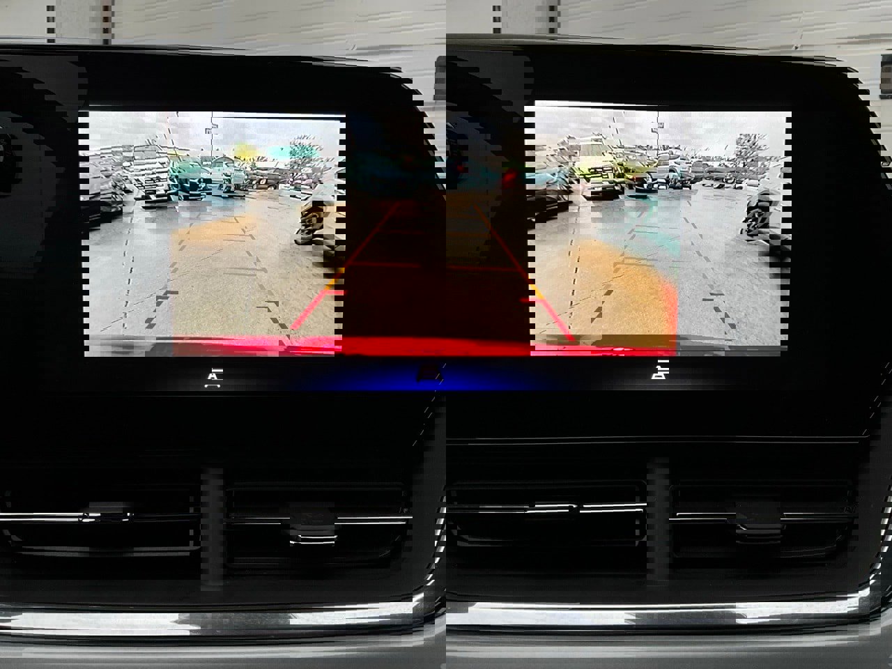 Used 2025 Chevrolet Trax LT image 29