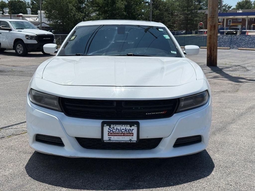Used 2020 Dodge Charger SXT w/ Leather Interior Group RWD image 9